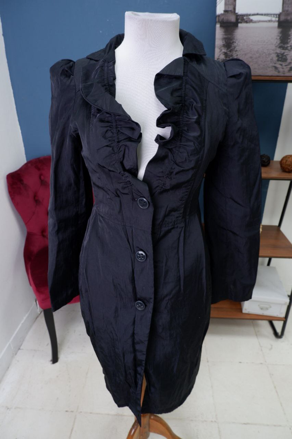 Плащ Oodji с оборками 42 размер