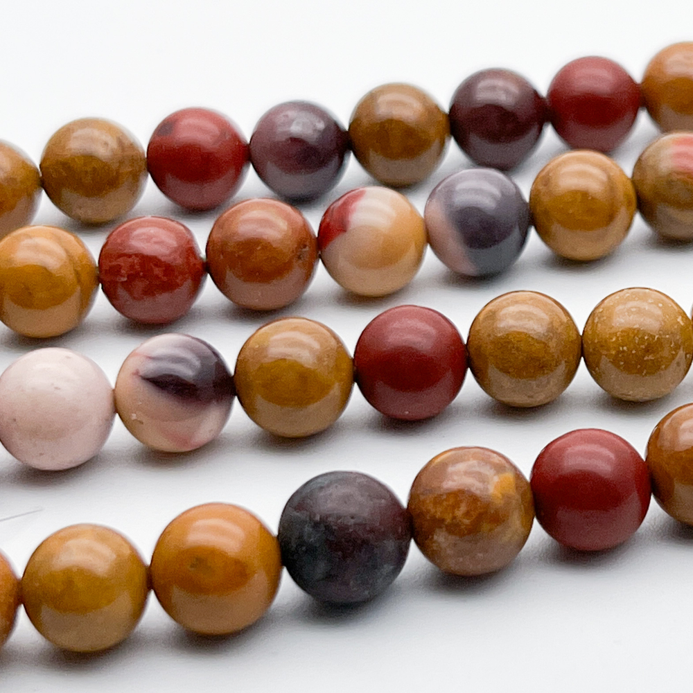 Мукаит бусины, диаметр 8,4-8,6 мм, цена за 22-23 шт (1/2 нити)