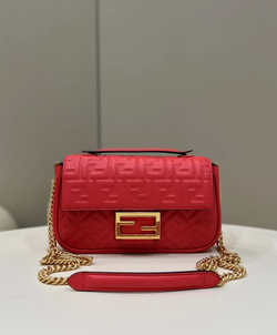 Fendi Baguette Chain Bag 24 cm