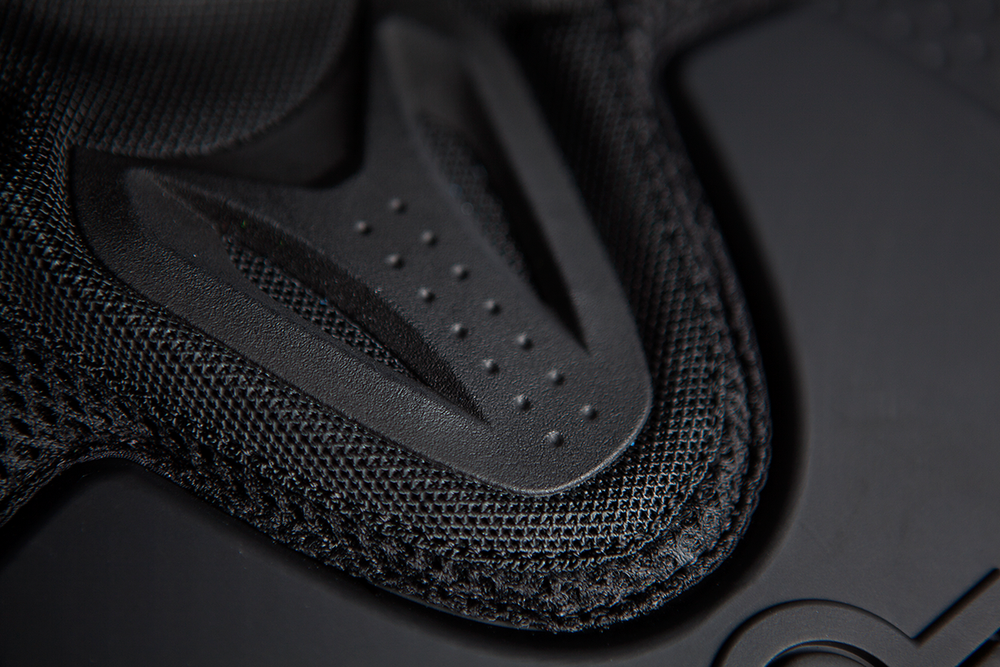 Мотокуртка - ICON OVERLORD RESISTANCE (текстиль, белая)