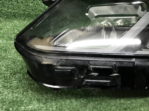 Битая Фара левая Geely Coolray (2019-2023) LED