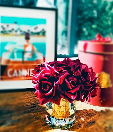 Большой букет красных роз, Cote Noire