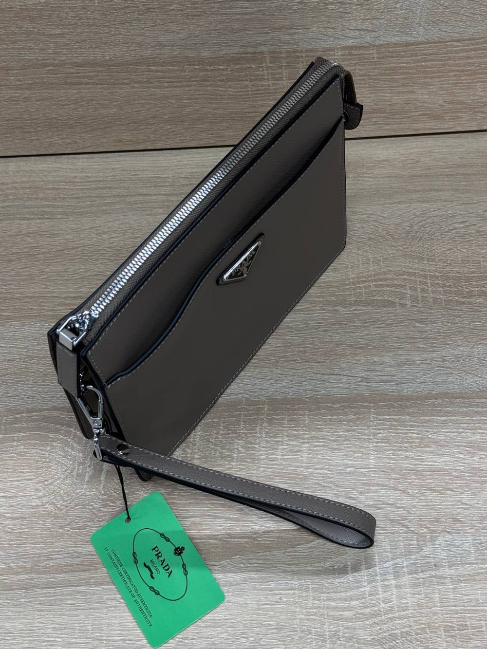 Папка Prada