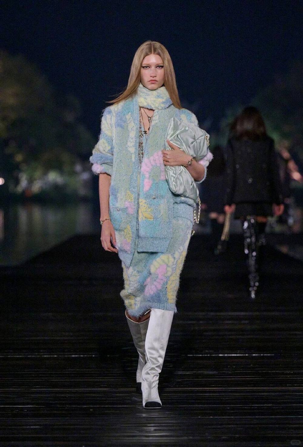 Костюм CHANEL