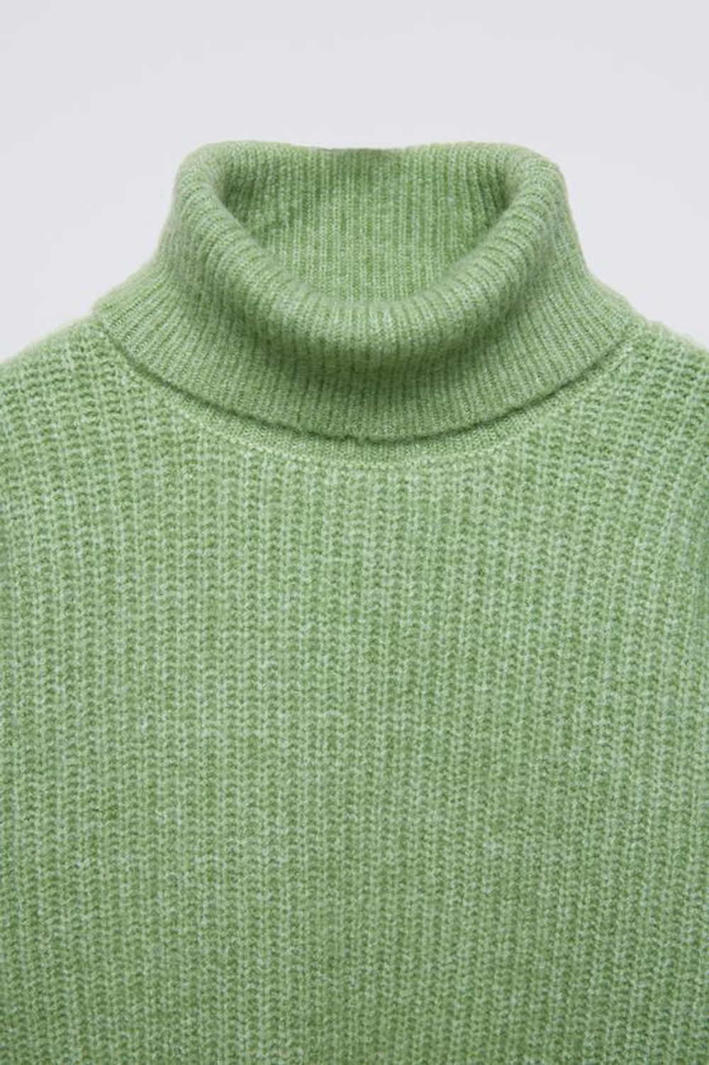 ZARA СВИТЕР С ВЫСОКИМ ВОРОТНИКОМ, СВЕТЛО-ЗЕЛЕНЫЙ