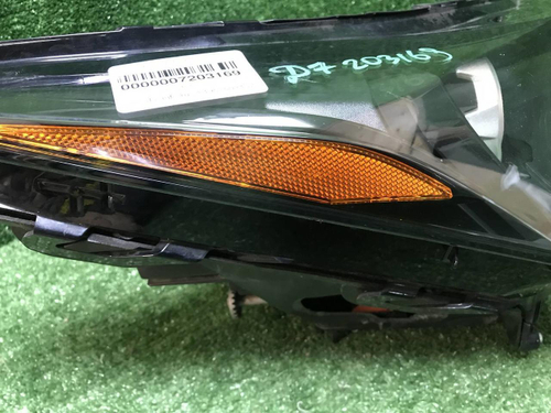 Битая Фара правая Lexus NX 1 (2017-2021) LED
