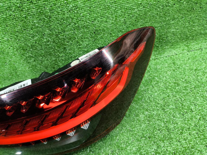 Фонарь правый внешний Mercedes E W213 (2020-2023)