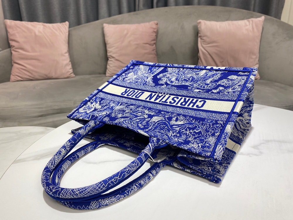 Christian Dior Book Tote 36 cm