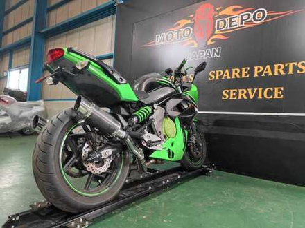 Kawasaki Ninja 400R 2013