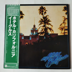 Винтажная виниловая пластинка LP Eagles Hotel California (Japan 1981) (Green Obi) Victim Of Love