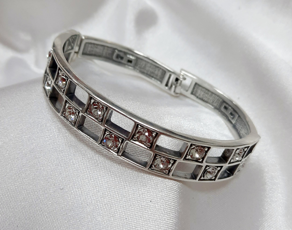 "Эмба" браслет в серебряном покрытии из коллекции "Реки" от Jenavi с замком пряжка