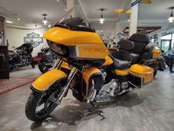 Harley-Davidson CVO Road Glide Limited (Hightail Yellow Pearl)