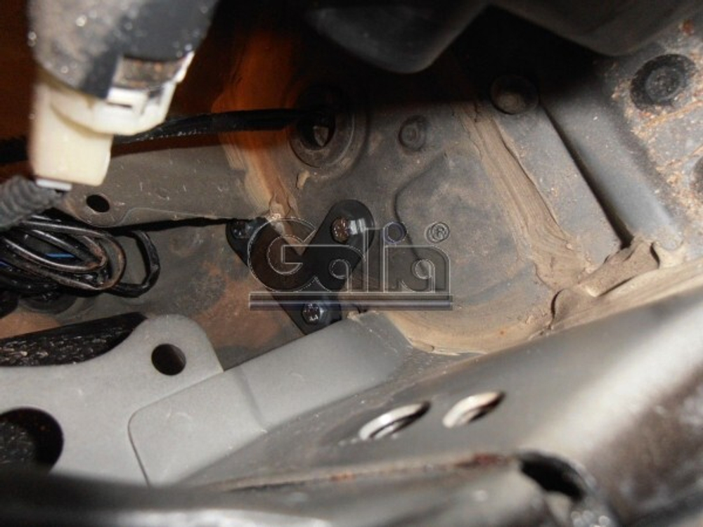 Фаркоп оцинкованный Galia T058A для Toyota RAV4 2006-2013(паспорт и сертификат в комплекте)(без электрики)