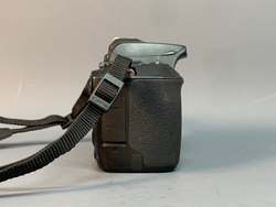 Canon 250D Kit 18-55mm STM 42.000 кадров