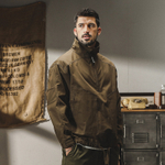 Мужская куртка Jereno — идеальный спутник городских улиц весной и осенью.