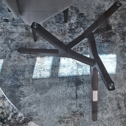 Дизайнерский стол TRIANGLE GLASS chocolate