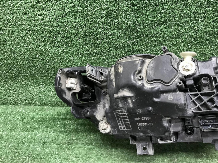 Фара левая BMW 3er F30 (2015-2020) LED