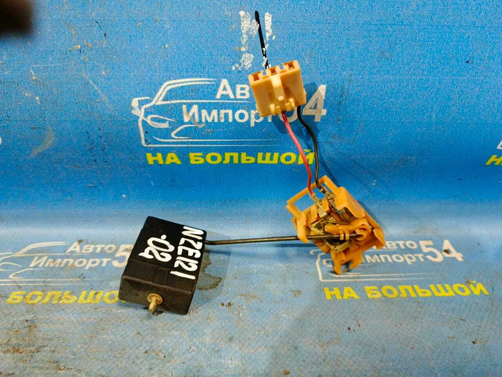 Датчик уровня топлива TOYOTA FIELDER 2001