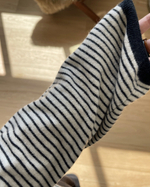 Тонкий свитер с круглым вырезом (белый с чёрными полосами)