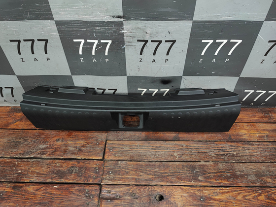 Обшивка замка багажника Haval Dargo 22-нв Б/У Оригинал 5602100XKN04A