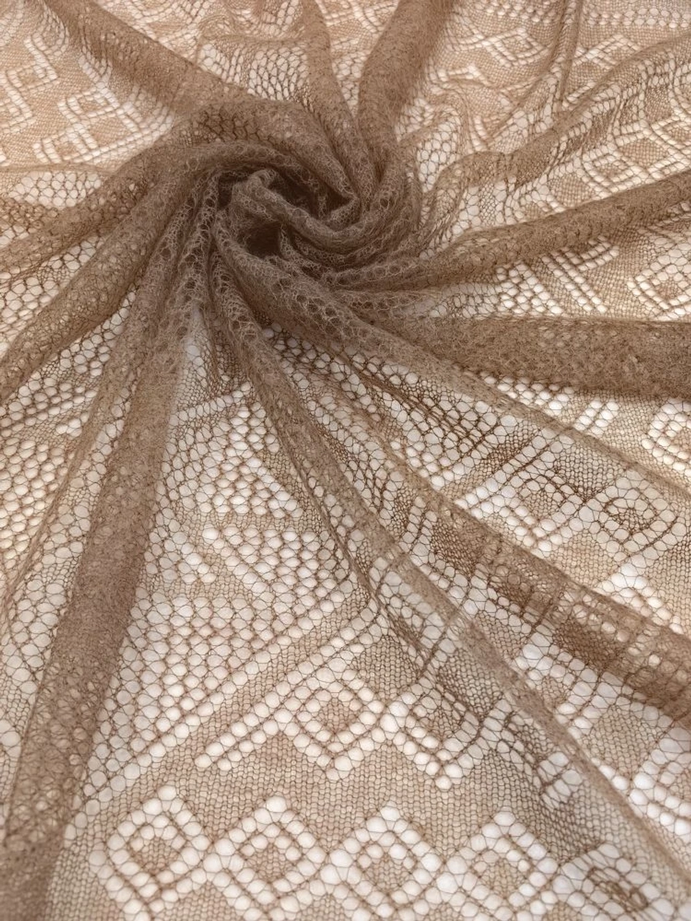 Оренбургский пуховый платок-паутинка А120-08 темно-бежевый