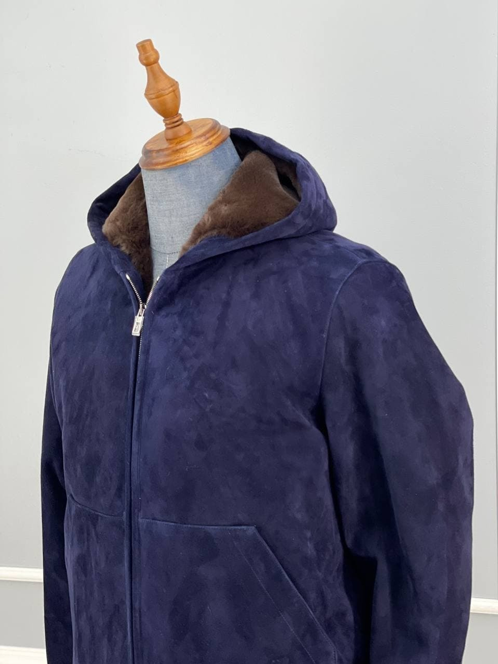 Замшевая куртка Loro Piana, внутри с мехом