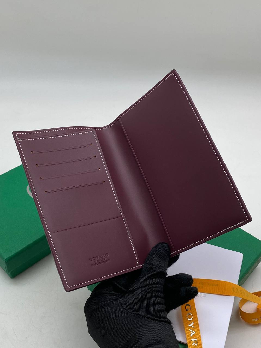 Обложка для паспорта Goyard