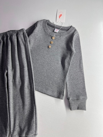 Серая пуговка - двойка для мальчиков 2 500 тг./шт. (оптом - цена за 5 размеров)