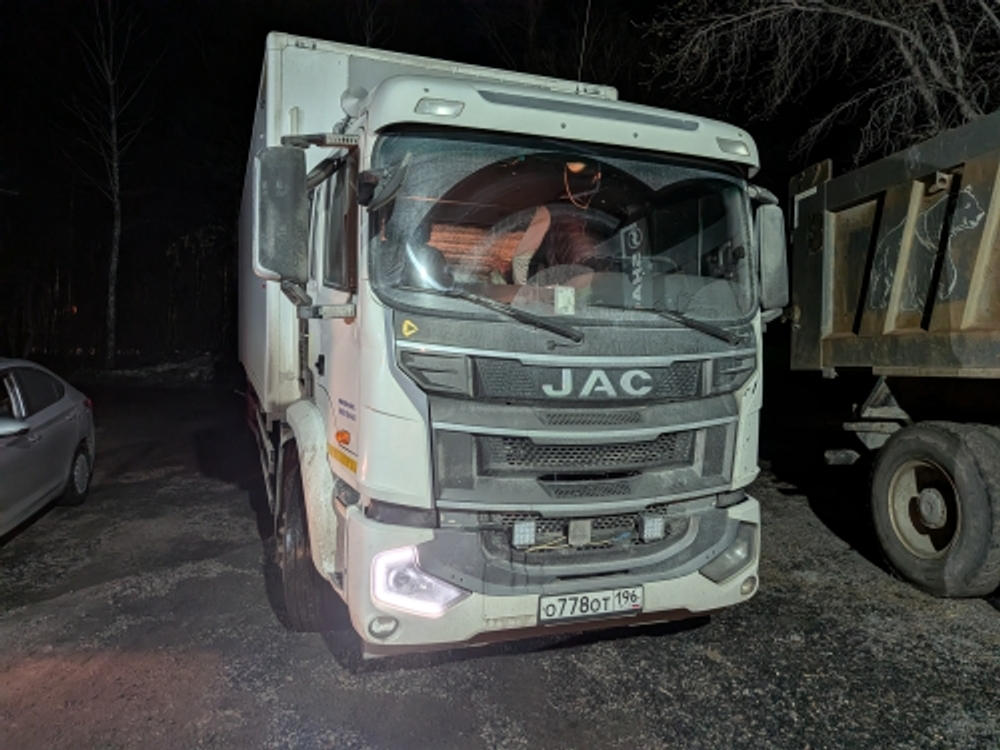 ТТМ-Центр АФ-77* на шасси JAC N200 4x2 Изотермический/рефрижератор АФ-77ADLJ-02 (Рефрижератор, Дизел