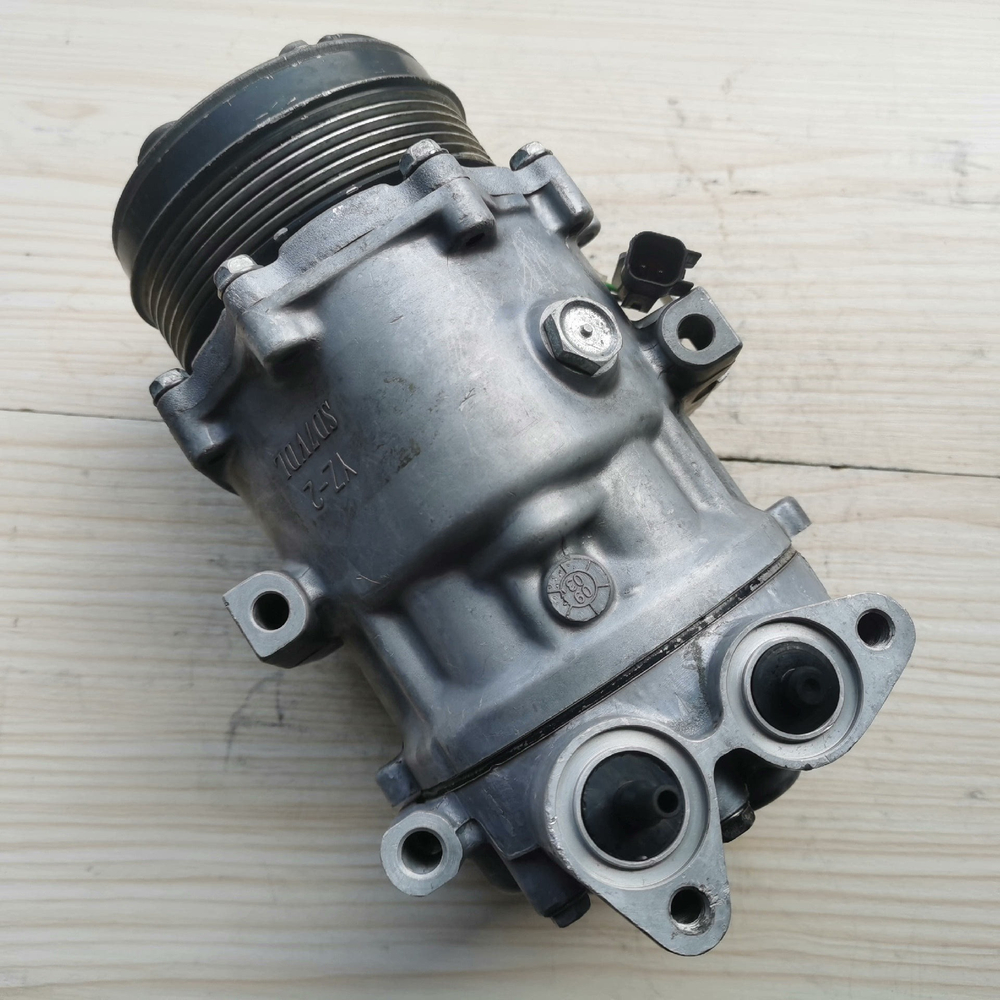 Компрессор кондиционера Ford Mondeo 2.0/2.3, S-MAX 2.3