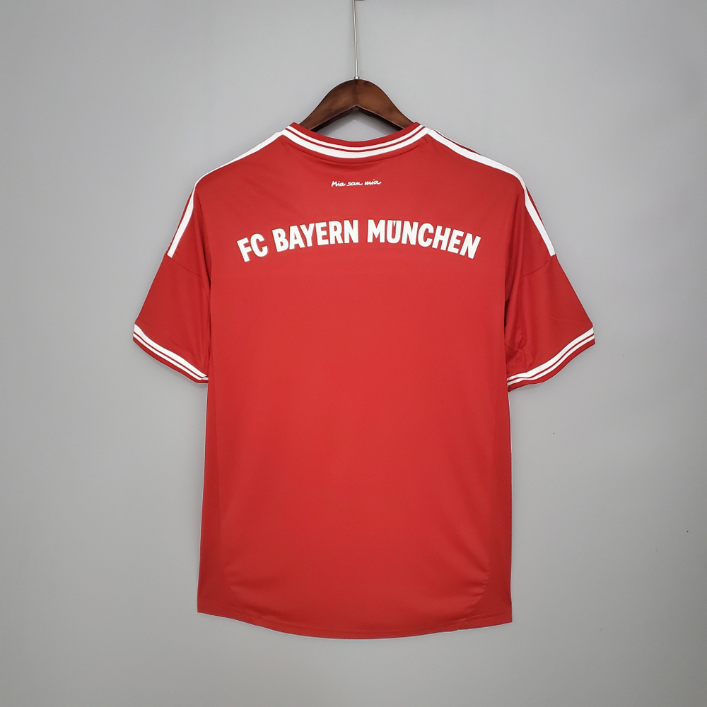 Футбольная ретро-форма "Баварии Мюнхен" сезона 13/14 - UCL pack