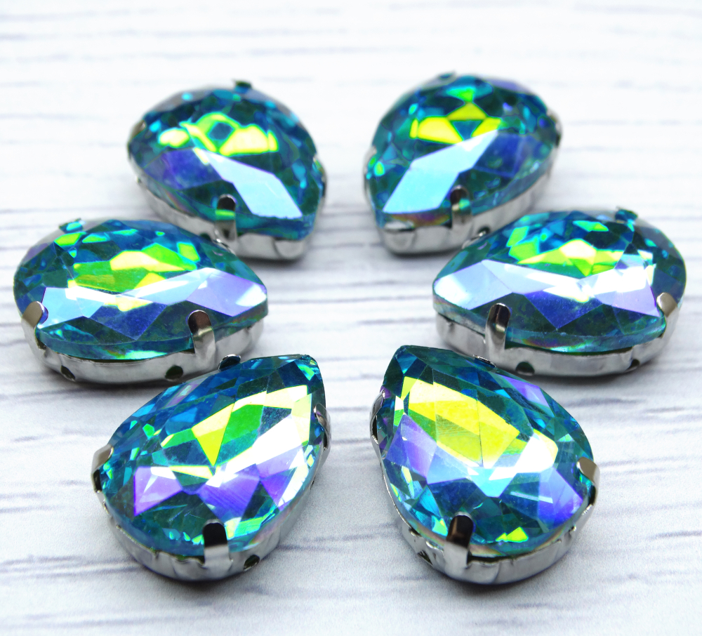 АЦ031НН1318 Хрустальные стразы формы "капля" в цапах, цвет: голубой AB, 13х18 мм, 3 шт.