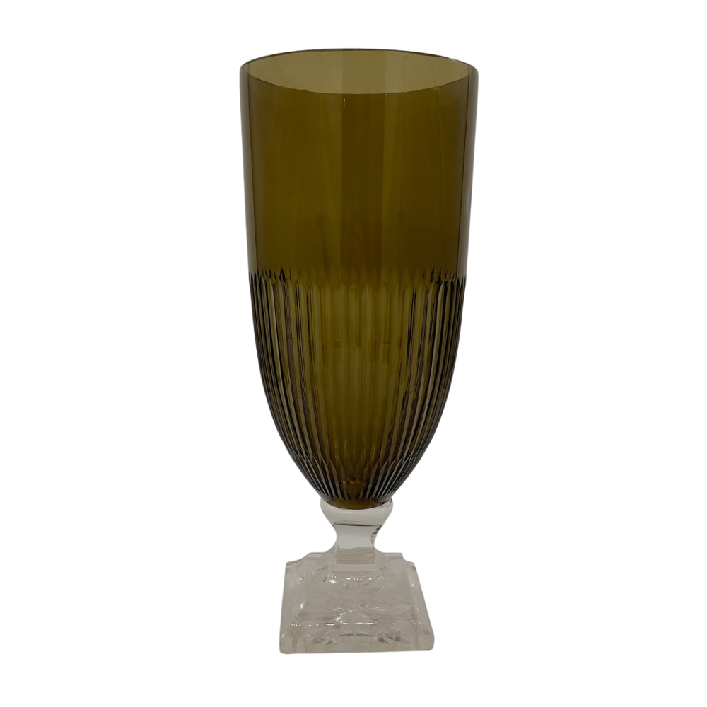 Ваза на ножке коричневая 39 см