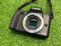Canon M50 Kit 15-45mm IS STM 12.000 кадров