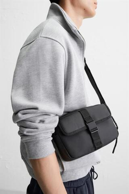 ZARA ПРОРЕЗИНЕННАЯ СУМКА, ЧЕРНЫЙ