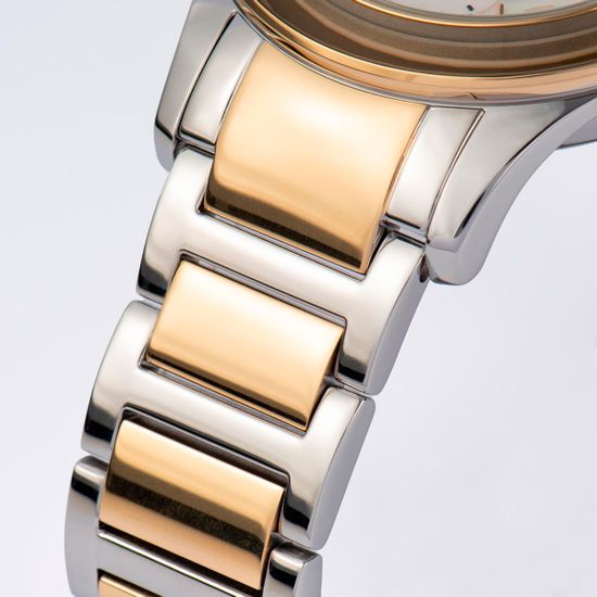 Jacques Lemans 1-2151G вблизи браслет