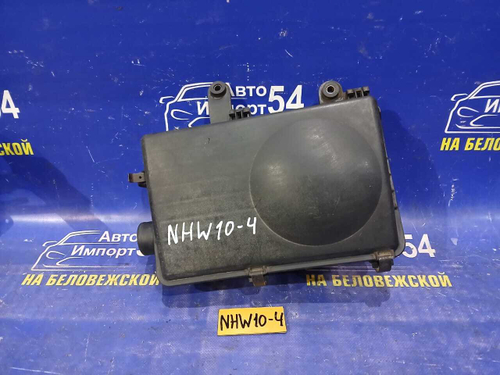 Корпус воздушного фильтра TOYOTA PRIUS 1998