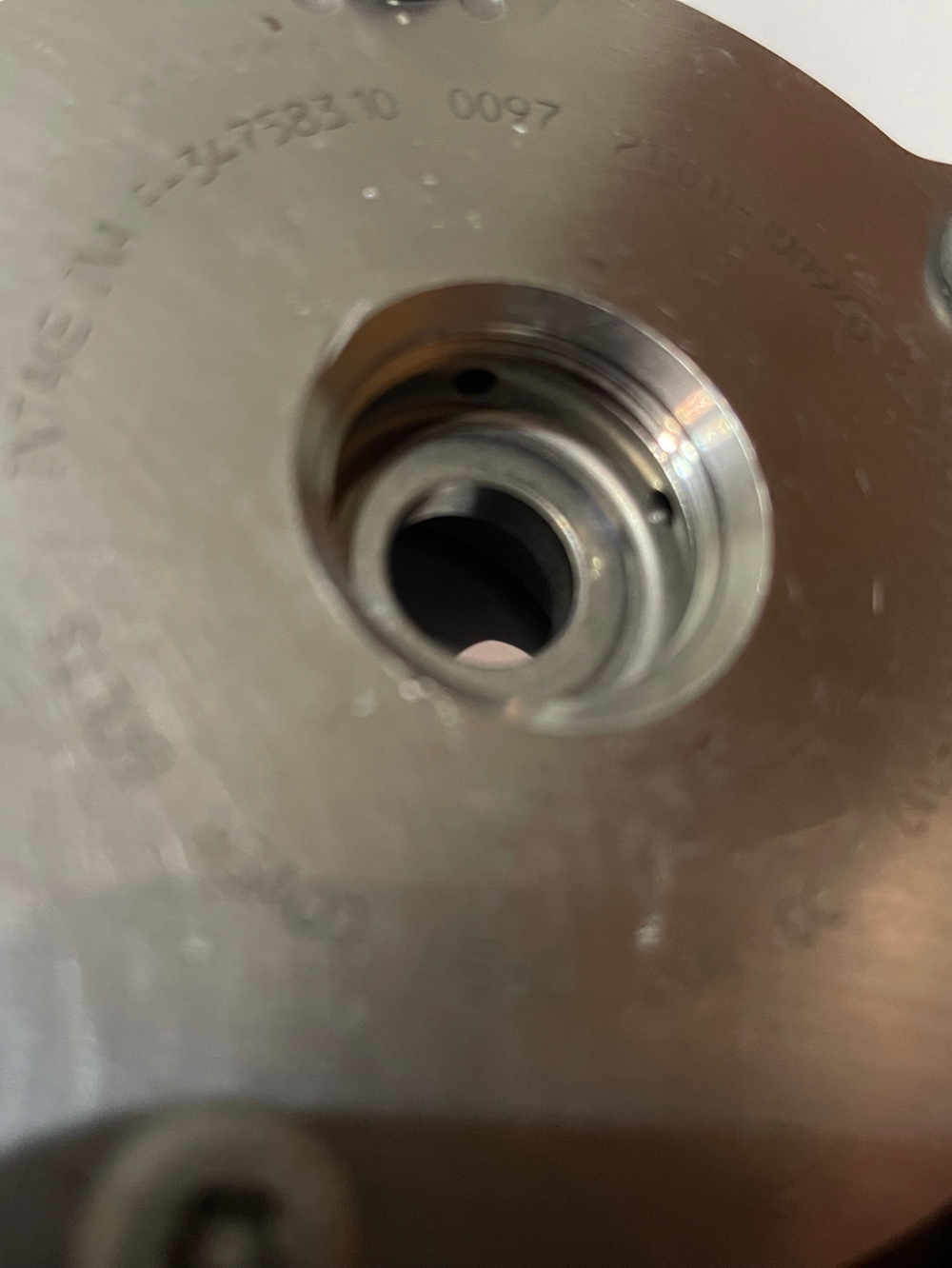 Механизм поворота вала распределительного (фазовращатель) новый INA 2117610650100