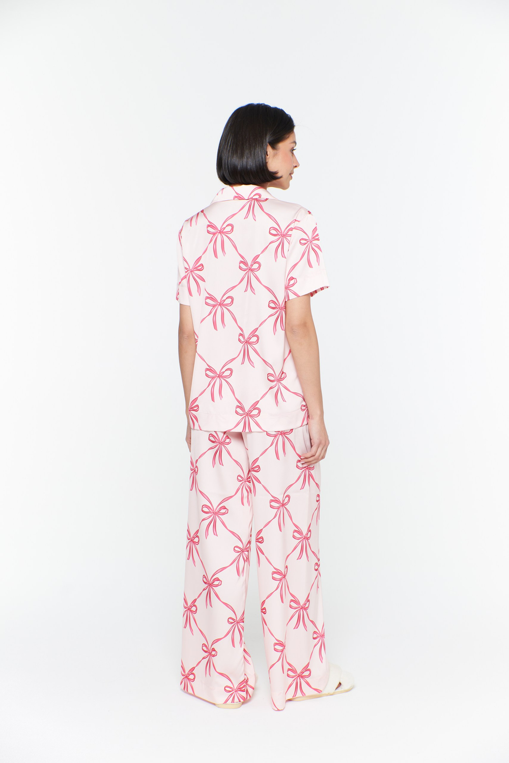 Шелковая пижама с бантиками