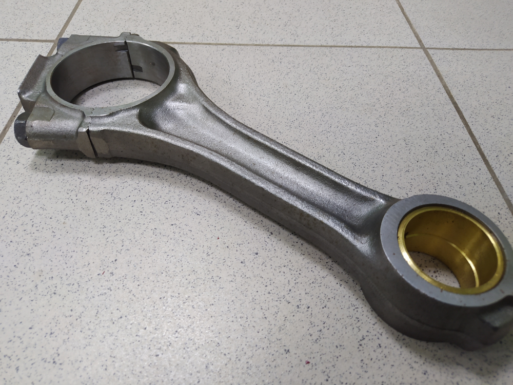 Шатун в сборе 7511.1004045-20