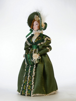 Кукла фарфоровая коллекционная Дама с муфтой и в капоре в костюме 19 века