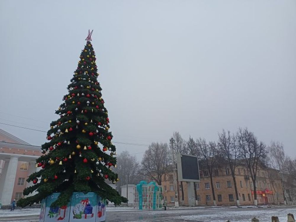 Уличная елка ствольная "Таежная" (пвх) от 11 до 21 м