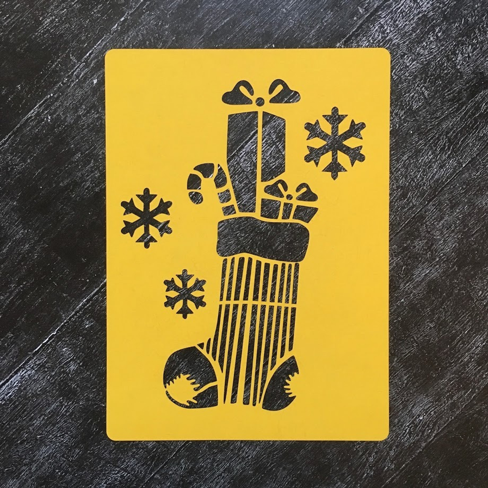 Трафарет новогодний №40 Праздничный чулок с подарками