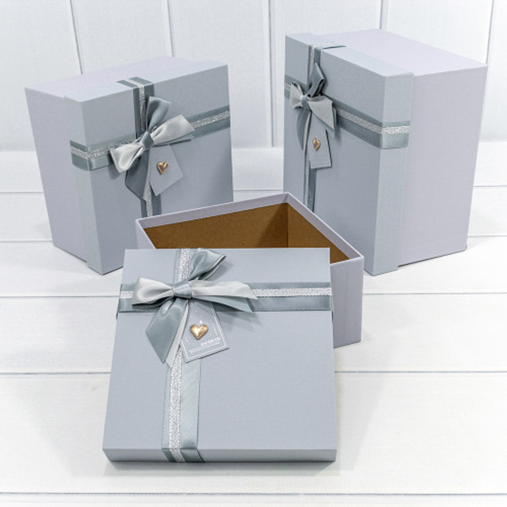 Коробка 21х21х12.3 см Набор 3 шт с двойным бантиком и сердечком (Голубой)