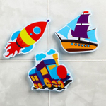 1874877 Наклейки в ванную из EVA «Транспорт» + сетка для хранения игрушек на присосках