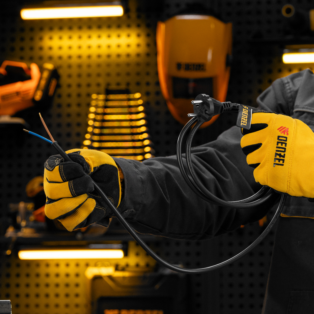 Шнур сетевой Energy Series, ПВС, 1,5 м, 2 x 1,5 мм, с неразборной вилкой, черный, Denzel