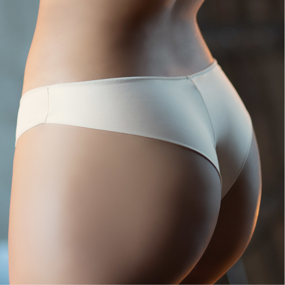 Женские трусы бразилиана бежевые Opium T-111