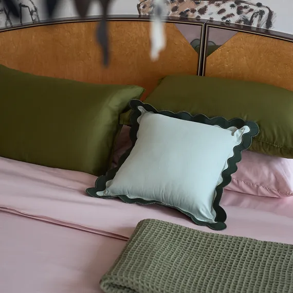 Чехол на подушку с контрастным кантом зеленого цвета из коллекции trendy ruffles, 40х40 см