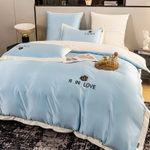 КПБ Сатин-Шелк Я IN LOVE на резинке LVR008, Евро, 4 наволочки, простынь 140*200*30