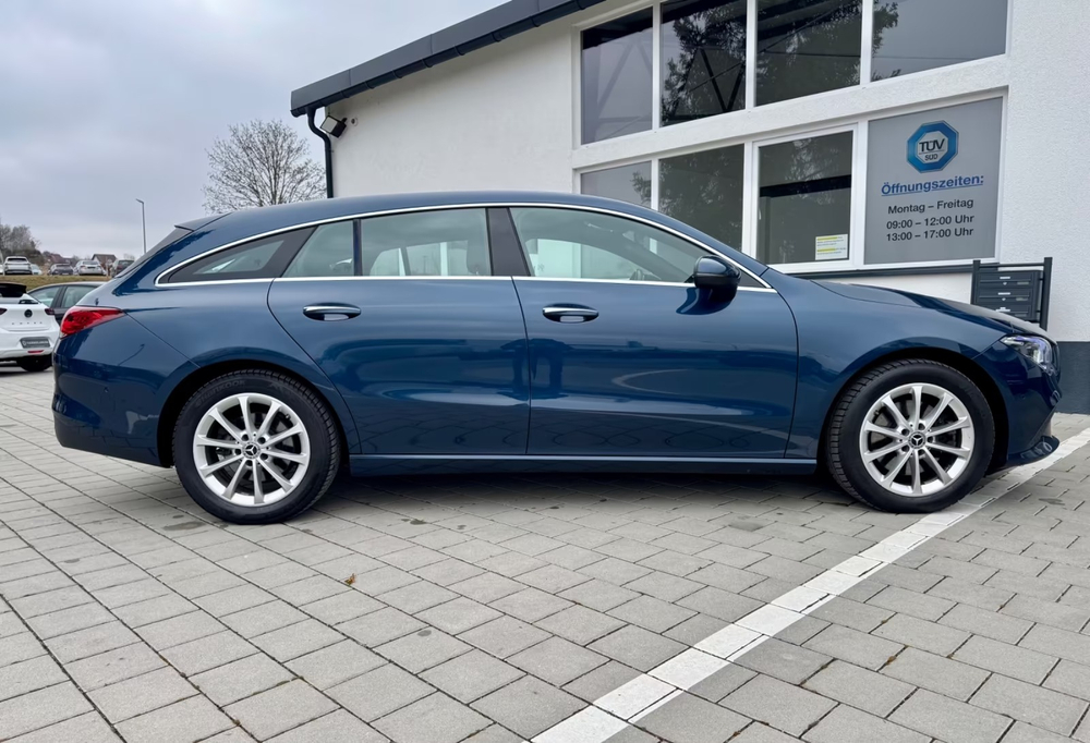 Mercedes-Benz CLA 220